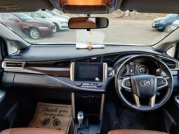 Toyota Innova Crysta 2.4 Z full