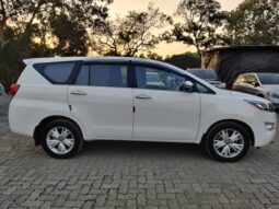 Toyota Innova Crysta 2.4 Z full