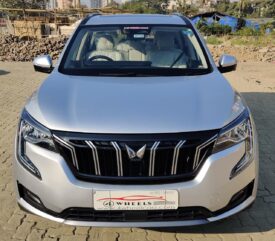 Mahindra XUV700 AX7 AT Luxury Pack 7 STR