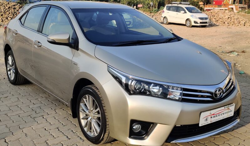 Toyota Corolla Altis 1.8 VL full