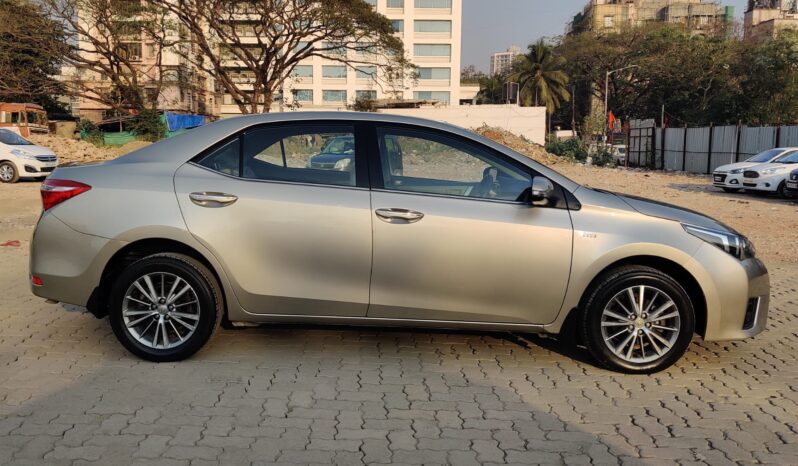 Toyota Corolla Altis 1.8 VL full