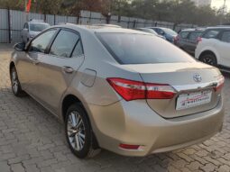 Toyota Corolla Altis 1.8 VL full