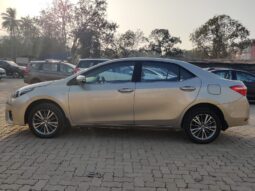 Toyota Corolla Altis 1.8 VL full