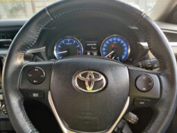 Toyota Corolla Altis 1.8 VL full