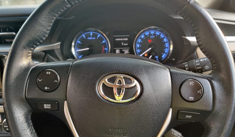 Toyota Corolla Altis 1.8 VL full