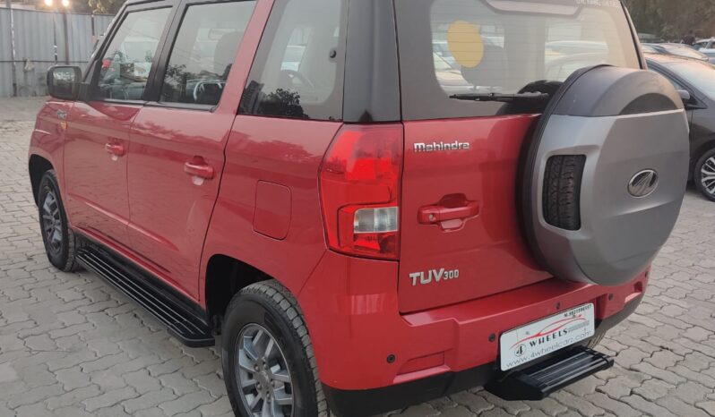 Mahindra TUV300 T10 AS MHawk 100 full