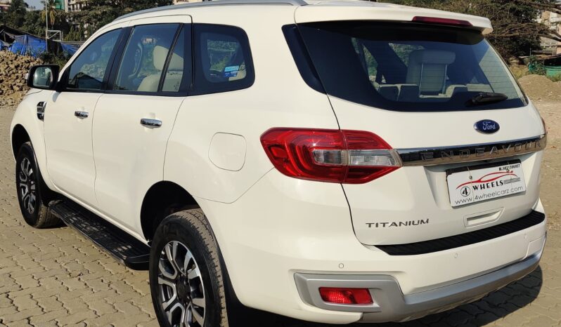 Ford Endeavour 2.2 4×2 AT Titanium + 2019 With Sunroof full