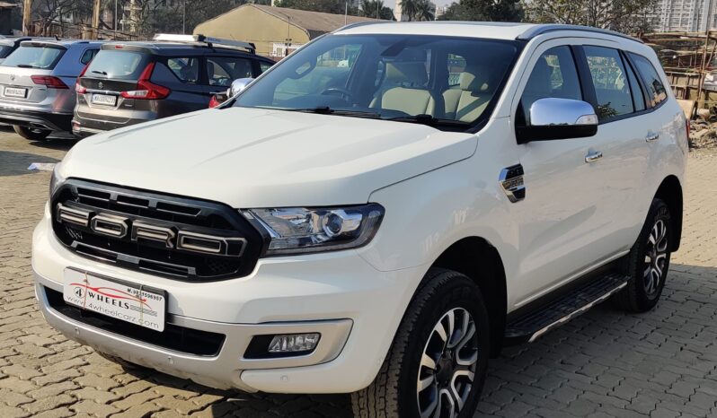 Ford Endeavour 2.2 4×2 AT Titanium + 2019 With Sunroof full