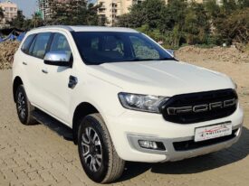 Ford Endeavour 2.2 4×2 AT Titanium + 2019 With Sunroof