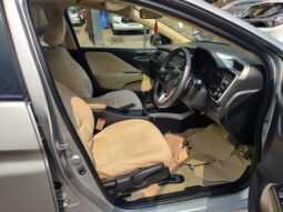 Honda City 1.5 VX CVT (IVTEC) with Sunroof full