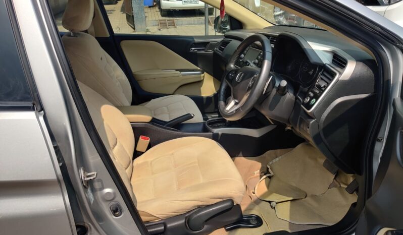 Honda City 1.5 VX CVT (IVTEC) with Sunroof full