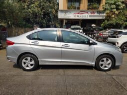 Honda City 1.5 VX CVT (IVTEC) with Sunroof full