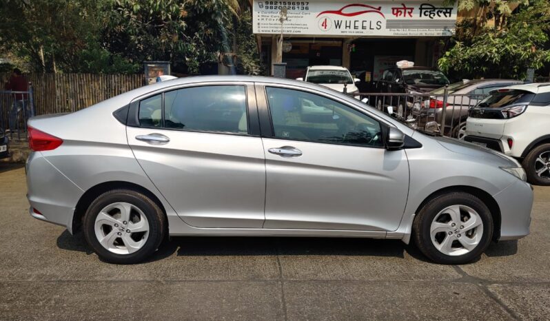 Honda City 1.5 VX CVT (IVTEC) with Sunroof full