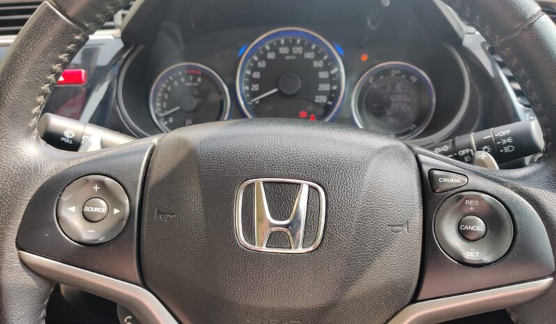 Honda City 1.5 VX CVT (IVTEC) with Sunroof full