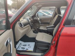 Mahindra TUV300 T10 AS MHawk 100 full