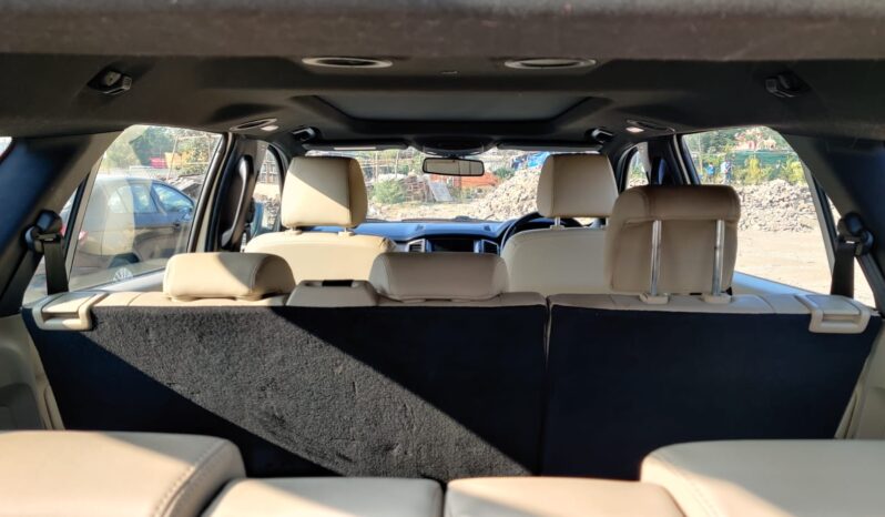 Ford Endeavour 2.2 4×2 AT Titanium + 2019 With Sunroof full