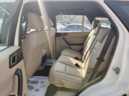 Ford Endeavour 2.2 4×2 AT Titanium + 2019 With Sunroof full