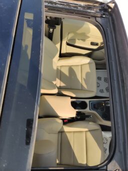 Ford Endeavour 2.2 4×2 AT Titanium + 2019 With Sunroof full