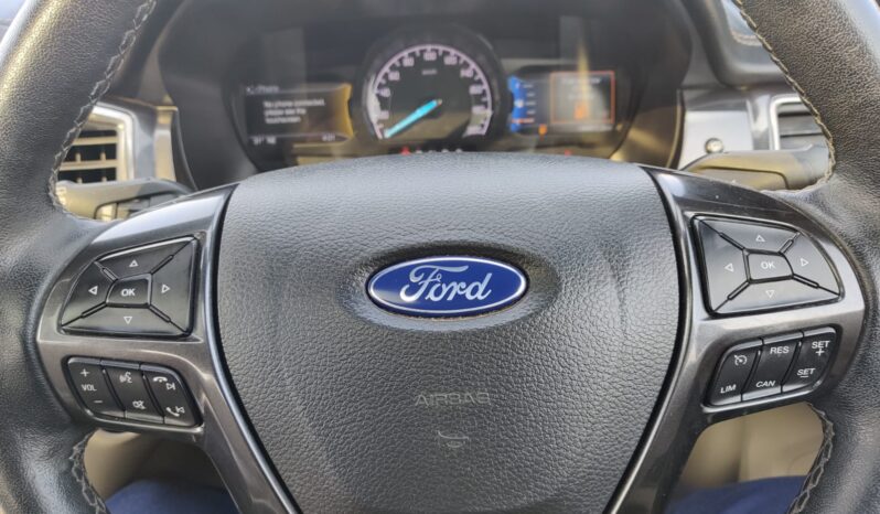 Ford Endeavour 2.2 4×2 AT Titanium + 2019 With Sunroof full