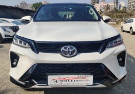 Toyota Fortuner LEGENDER 4×4