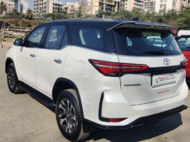 Toyota Fortuner LEGENDER 4×4