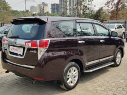 Toyota Innova Crysta 2.4 V MT 8STR full