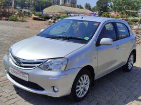 Toyota Etios Liva V