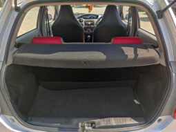 Toyota Etios Liva V full