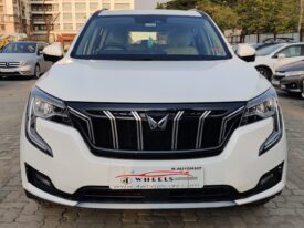 Mahindra XUV700 AX7 MT AWD LUX PACK 7 STR