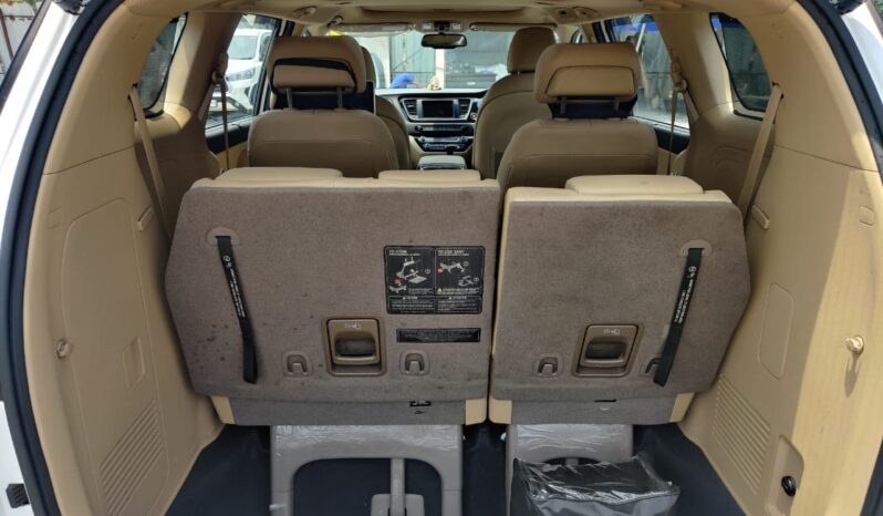 Kia Carnival D2 Limousine full