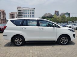 Toyota Innova Crysta 2.4 G full