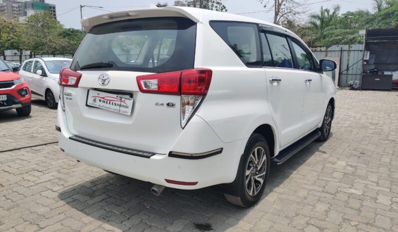 Toyota Innova Crysta 2.4 G full