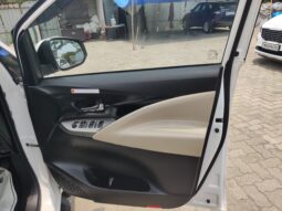 Toyota Innova Crysta 2.4 G full