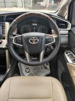 Toyota Innova Crysta 2.4 G full