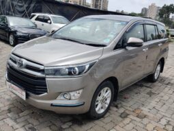 Toyota Innova Crysta 2.4 V MT 8STR full