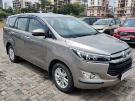 Toyota Innova Crysta 2.4 V MT 8STR