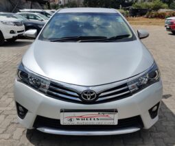 Toyota Corolla Altis 1.8 VL full