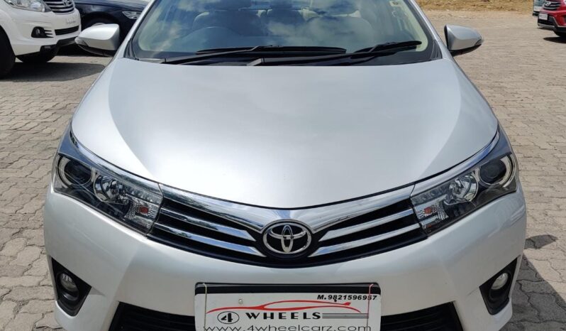 Toyota Corolla Altis 1.8 VL full