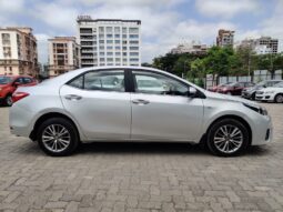 Toyota Corolla Altis 1.8 VL full