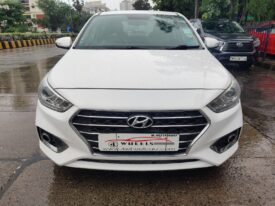 Hyundai Verna 1.6 VTVT SX