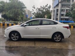 Hyundai Verna 1.6 VTVT SX full