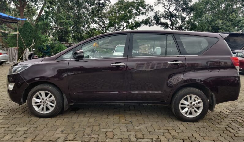 Toyota Innova Crysta 2.7 V MT 7STR full