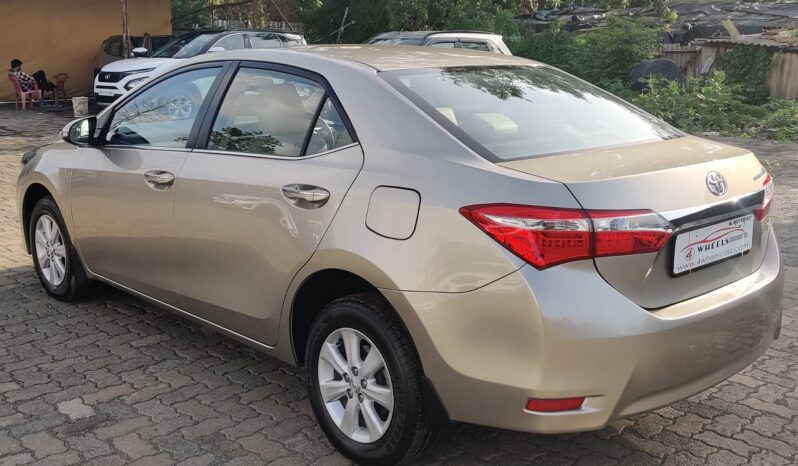 Toyota Corolla Altis 1.8 G full