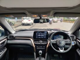 Maruti Grand Vitara Strong Hybrid Alpha + CVT