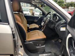 Mahindra XUV 500 W11 FWD full