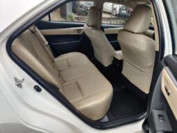 Toyota Corolla Altis 1.8 VL full