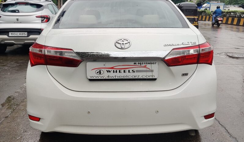 Toyota Corolla Altis 1.8 VL full