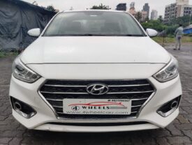 Hyundai Verna 1.6 CRDI SX(O)