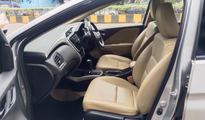 Honda City 1.5 VX CVT (I VTEC) With Sunroof full