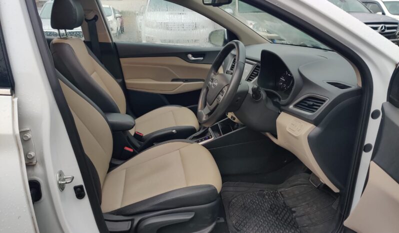 Hyundai Verna 1.6 CRDI SX(O) full